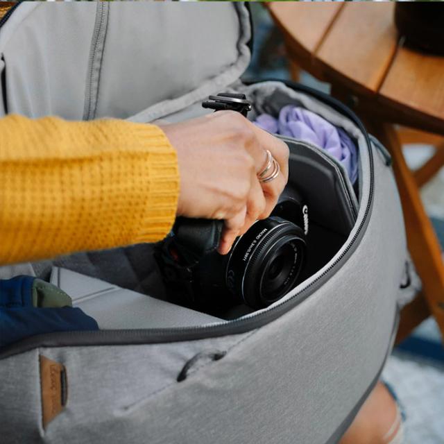 PEAK DESIGN EVERYDAY BACKPACK 15L ZIP - ASH