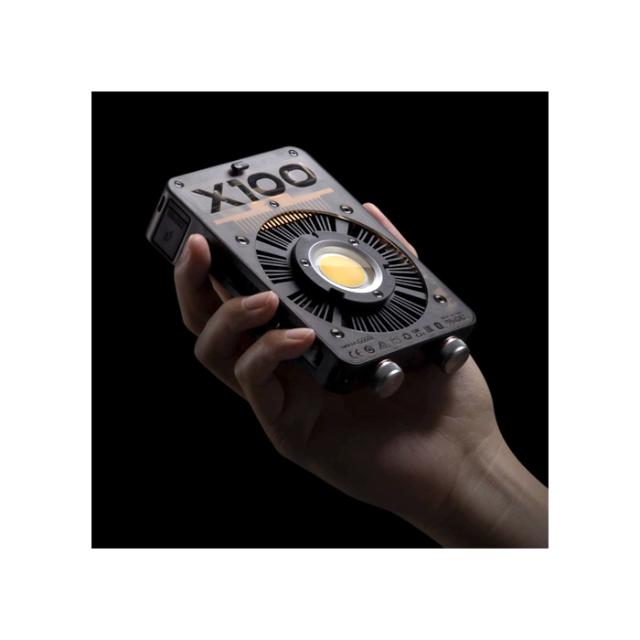 ZHIYUN LED MOLUS X100 COB LAMP