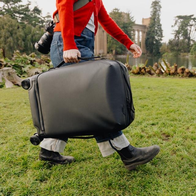 Peak Design Roller Pro Carry-On, Black
