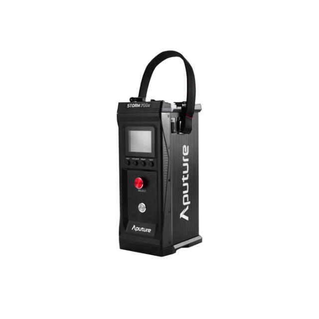 APUTURE STORM 700X