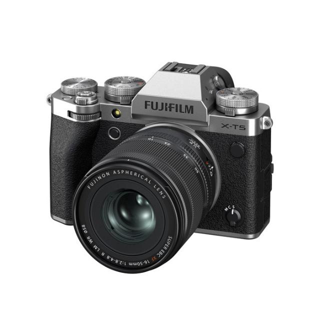 FUJI X-T5 KIT 16-50MM F/2,8-4,8 R LM WR SILVER