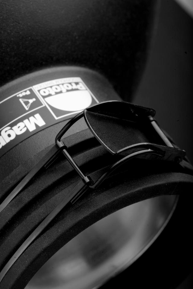 PROFOTO MAGNUM REFLECTOR