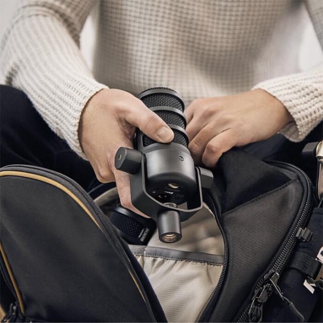 RØDE PODMICUSB USB-C PLUS XLR MIC. W. DSP UNIFY