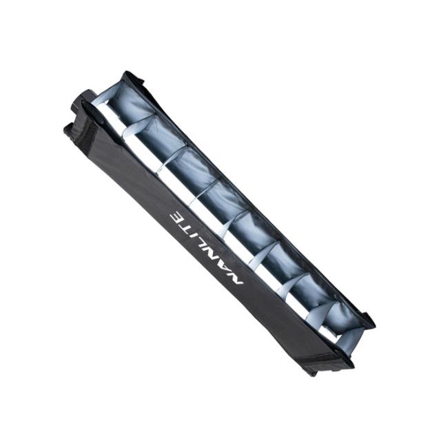 NANLITE BARNDOOR W. EGGCRATE PAVOTUBE II 15XR