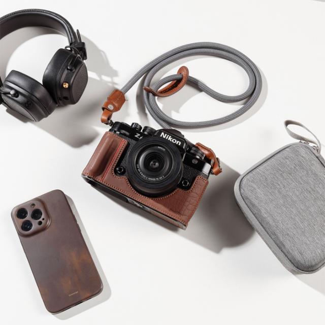 SmallRig 5096 Leather Case Kit for Nikon Z f Brown